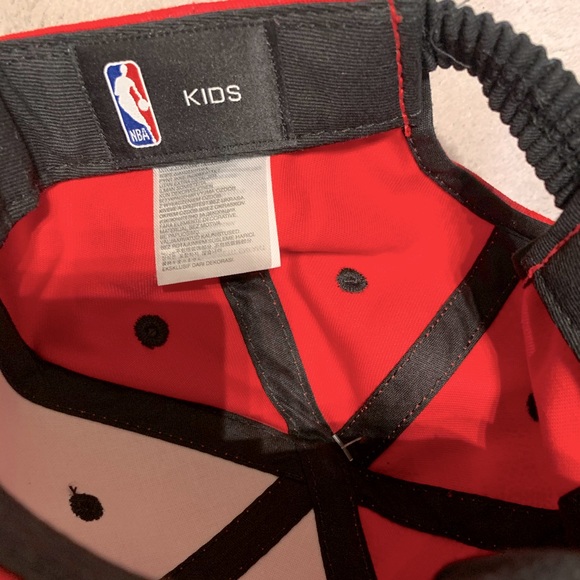 Kids Toronto Raptors hat - Picture 3 of 5
